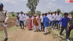 MP में संस्कृति से जुड़े सांसद विवेक साहू की 72 km पदयात्रा, ग्रामीणों संग ट्रैक्टर से की जुताई