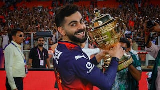 'अब डायपर बदलने के लिए तैयार हो जाओ...', विराट कोहली ने ट्रॉफी जीतने के बाद किससे कहा ऐसा