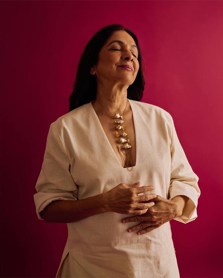 नीना गुप्ता इस उम्र में भी बॉलीवुड में कमाल की एक्टिंग कर रही हैं. उनकी एक्टिंग सच में इंस्पिरेशनल हैं. रईसी के मामले में भी वे किसी से पीछे नहीं हैं. उनके पास 72 करोड़ की संपत्ति है.