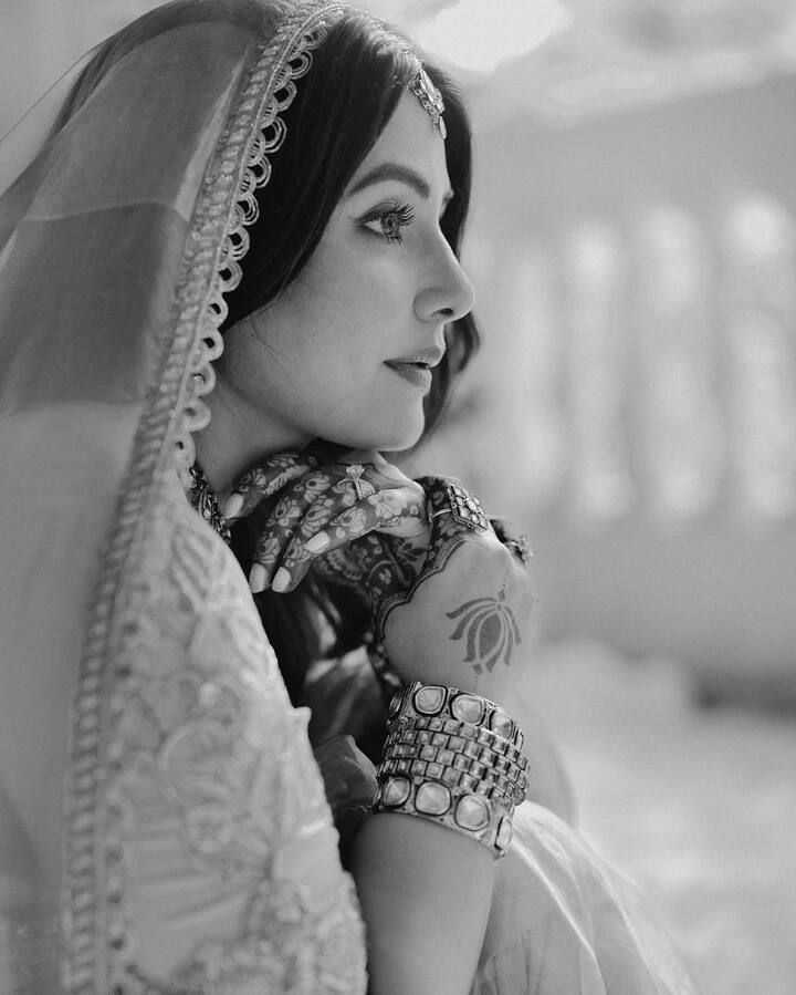 In Khatron Ke Khiladi 8, Rocky visited Hina on set when she was homesick, sparking public interest.