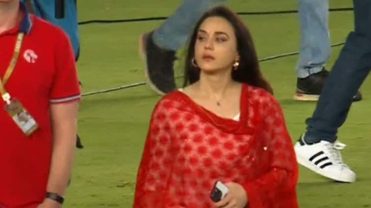 Punjab kings lost the final preity zinta was seen crying after the match ipl 2025 rcb vs pbks फाइनल में पंजाब की हार से टूट गया प्रीति जिंटा का दिल, आंखों में दिखे आंसू; फैंस बोले- वो ट्रॉफी...,