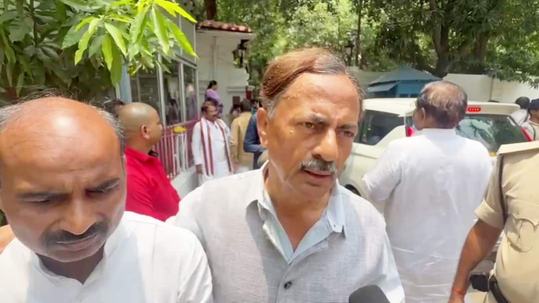 Muzaffarpur Rape Case Congress Delegation met Bihar Governor Made Big Demand ANN मुजफ्फरपुर रेप कांड: कांग्रेस के प्रतिनिधिमंडल ने बिहार के राज्यपाल से की मुलाकात, कर दी ये बड़ी मांग