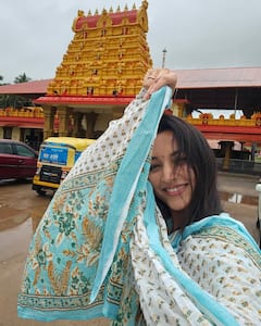 Srinidhi Shetty: గుడి... గోరింటాకు... వర్షంలో తడిసి... పెళ్లి... 'మే'లో మంగుళూరు చుట్టేసిన హీరోయిన్ శ్రీనిధి శెట్టి