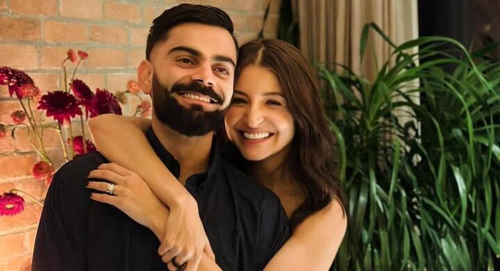 IPL ट्रॉफी जीतने के बाद दिए इंटरव्यू में विराट कोहली ने इसका श्रेय अनुष्का शर्मा को भी दिया है. विराट ने कहा था कि इस लड़ाई के लिए अनुष्का हर कदम पर उनके साथ खड़ी थी.