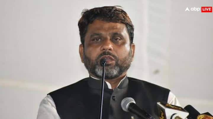 AIMIM के बिहार अध्यक्ष और अमौर से विधायक अख्तरुल इमान ने कहा है कि उनकी पार्टी महागठबंधन के साथ मिलकर चुनाव लड़ने के लिए तैयार है. उन्होंने कहा कि हमारा मकसद बिहार को मजबूत बनाना है और हम इस गठबंधन को लेकर काफी सकारात्मक हैं. उन्होंने यह भी कहा कि हम कम सीटों पर भी समझौता कर सकते हैं, लेकिन शर्त ये है कि सीमांचल की अहम सीटें हमें मिलें.