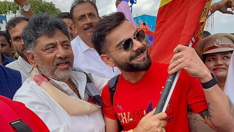 ‘रॉक कोहली …’, आरसीबी टीम का स्वागत करने के बाद, पता है कि मुख्य उपाध्यक्ष शिवकुमार ने क्या कहा