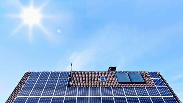 लेटर ऑफ अवार्ड जारी होने के बाद आप पंजीकृत विक्रेता के जरिए सोलर पैनल खरीद कर अपने घर लगवाते हैं. उसके बाद नेट मीटरिंग की प्रक्रिया पूरी होती है और सब्सिडी आपके खाते में भेज दी जाती है. इस पूरी प्रक्रिया में सामान्य तौर पर कुछ महीनो का समय लग जाता है.