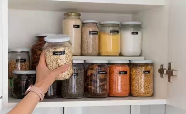 Pulses Safety Tips: ਮਾਨਸੂਨ ਦੇ ਮੌਸਮ ਵਿੱਚ ਡੱਬਿਆਂ ਵਿੱਚ ਸਟੋਰ ਕੀਤੀਆਂ ਦਾਲਾਂ ਨੂੰ ਕੀੜੇ ਲੱਗ ਜਾਂਦੇ ਹਨ। ਦਾਲਾਂ ਨੂੰ ਕੀੜਾ ਨਾ ਲੱਗੇ ਤਾਂ ਤੁਸੀਂ ਆਹ ਤਰੀਕੇ ਅਪਣਾ ਸਕਦੇ ਹੋ।