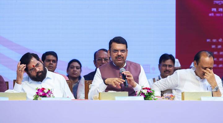 'समृद्धि महामार्ग' अब महाराष्ट्र की प्रगति, रोजगार और निवेश के नए अवसरों का रास्ता खोलने जा रहा है. यह भविष्य की एक समृद्ध तस्वीर पेश करता है.