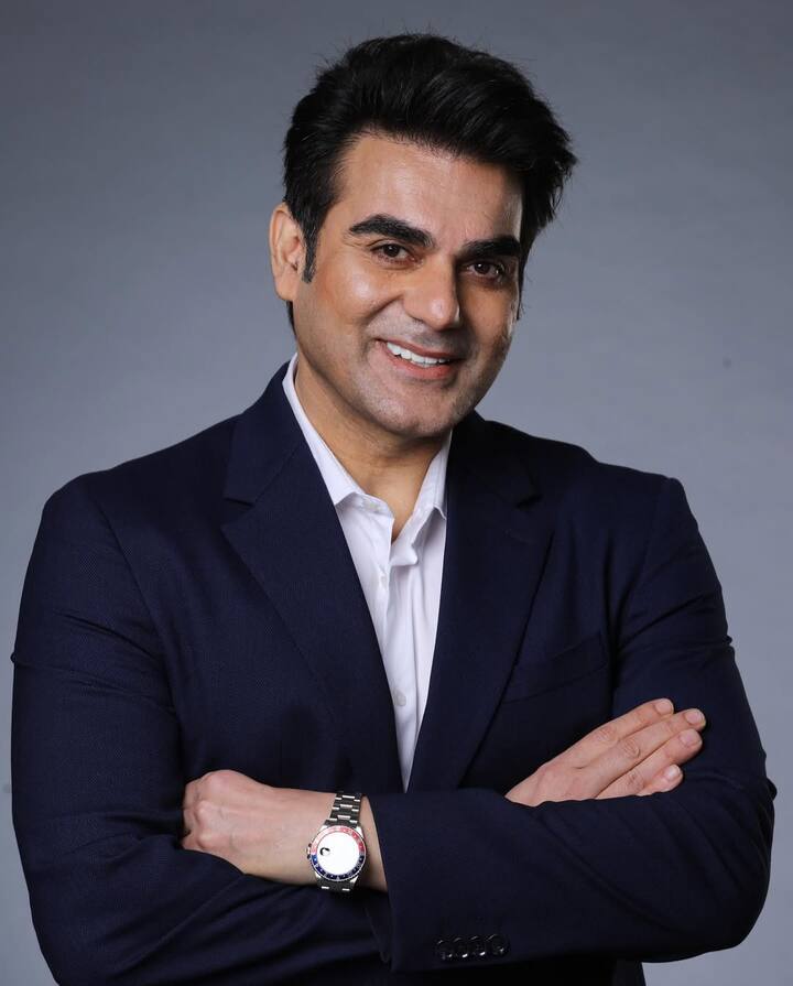 कई रिपोर्ट्स में ये कहा गया कि दूसरी शादी के पहले अभिनेता जॉर्जिया एंड्रियानी को डेट कर रहे थे.