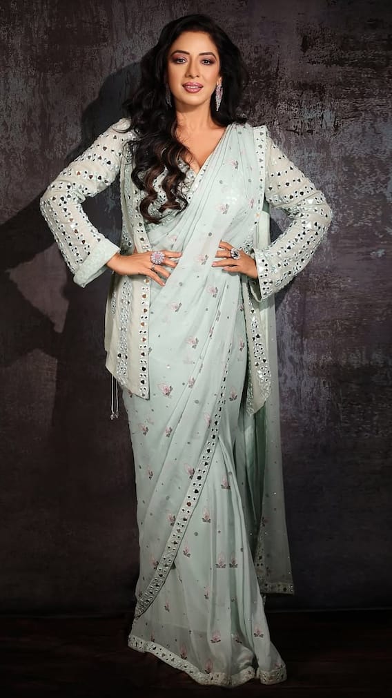 शादी में लगना है सबसे खूबसूरत, रूपाली गांगुली के साड़ी लुक से लें इंस्पिरेशन