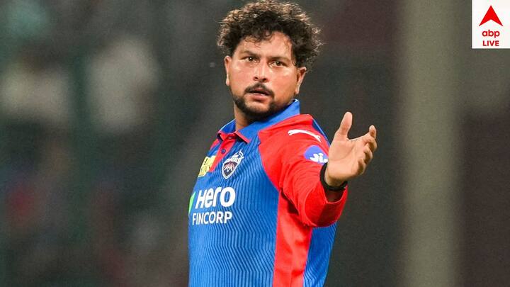 কুলদীপের বাগদানের খবর ছড়িয়ে পড়তেই সোশ্য়াল মিডিয়ায় সবাই শুভেচ্ছা বার্তা পাঠিয়েছেন কুলদীপকে।