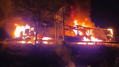 અમદાવાદ વડોદરા એક્સપ્રેસ વે પર બે ટ્રક વચ્ચે ભયાનક અકસ્માત, બંન્નેમાં લાગી આગ