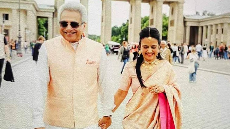 Mahua Moitra First Reaction on Marriage with Pinaki Mishra शादी की खबरों पर महुआ मोइत्रा ने पहली बार दिया रिएक्शन, जानें क्या कहा