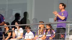 Indian Premier League: শাহরুখ থেকে প্রীতি, সব কর্ণধাররাই গ্যালারিতে বসলেও, আম্বানিরা কেন IPL-র ম্যাচে বিশেষ সোফায় বসেন?