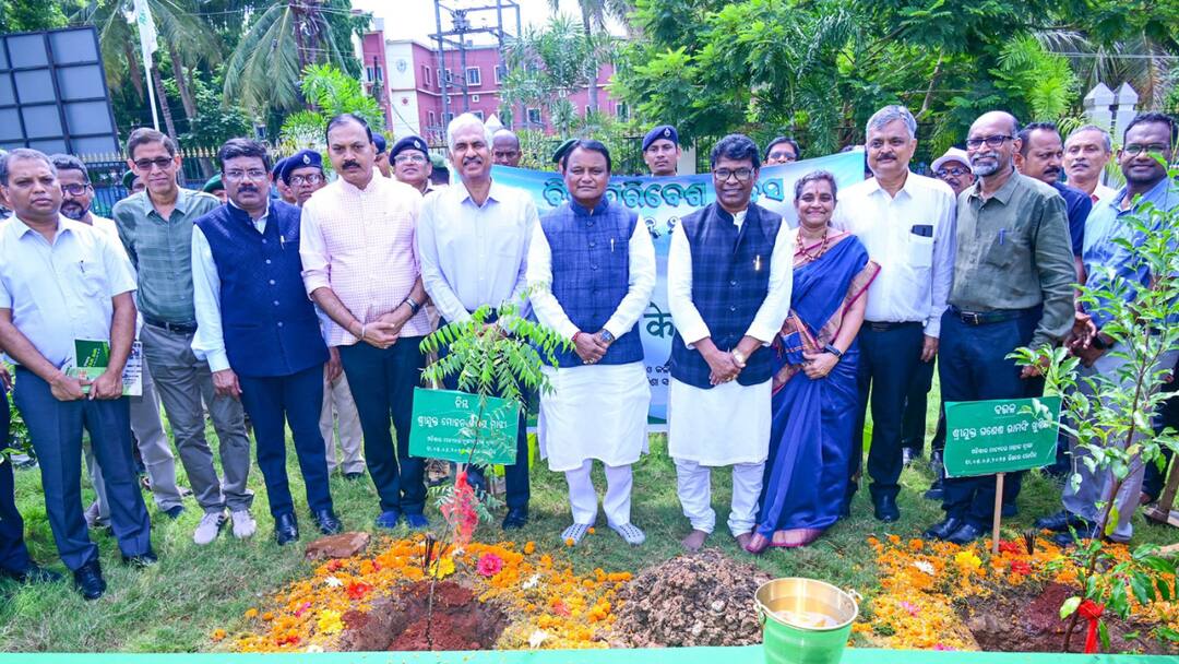 Odisha Govt To Plant 7.5 Crore Saplings To Combat Climate Change: CM Majhi Odisha Govt To Plant 7.5 Crore Saplings To Combat Climate Change: CM Majhi