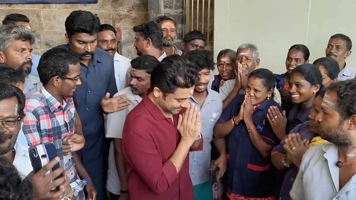 தொடர் தோல்வி... முருகனிடம் மனமுருகி வேண்டிய நடிகர் சூர்யா.. பழனியில் சாமி தரிசனம்