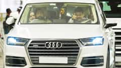 समृद्धि महामार्ग पर खुद गाड़ी चलाते नजर आए एकनाथ शिंदे, साथ बैठे CM फडणवीस, देखें दिलचस्प तस्वीरें