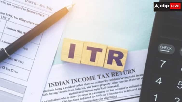 ITR 1 ITR 2 or ITR 4 which form will be right for you to fill know before filing income tax return शुरू हो गया ITR फाइल करने का काम, जानें ITR-1, ITR-2 या ITR-4 कौन सा फॉर्म भरना आपके लिए रहेगा सही?