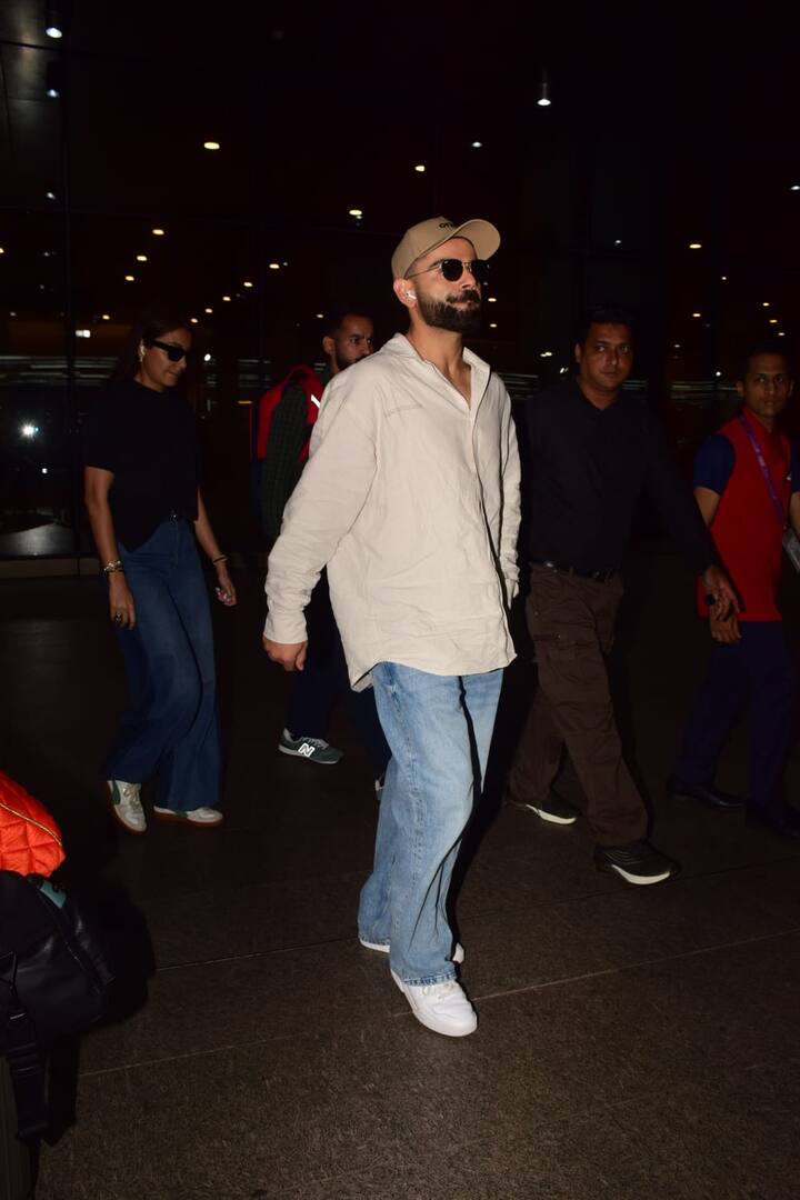 फैंस को भी इस जोड़ी को साथ में देखना बेहद पसंद है. फिलहाल तो विराट और अनुष्का आईपीएल में मिली जीत को एंजॉय कर रहे हैं.
