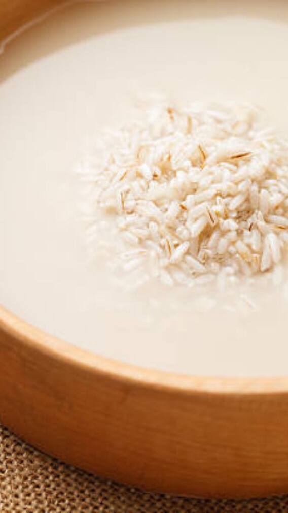 क्या चावल के पानी से नहा भी सकते हैं?