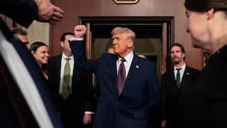 Donald Trump : डोनाल्ड ट्रम्प पुन्हा जुन्या अजेंड्यावर परतले; आता 'या' 12 देशांच्या नागरिकांना अमेरिकेत नो एन्ट्री!