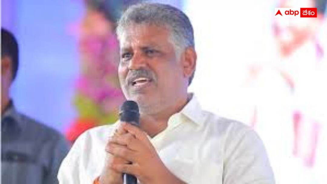 Chevireddy : ఎన్నికల సమయంలో 500 కోట్లు తరలించానని కేసు పెట్టబోతున్నారు - చెవిరెడ్డి సంచలన వ్యాఖ్యలు YSRCP leader Chevireddy alleges that money laundering cases are being filed against him Chevireddy : ఎన్నికల సమయంలో 500 కోట్లు తరలించానని కేసు పెట్టబోతున్నారు - చెవిరెడ్డి సంచలన వ్యాఖ్యలు