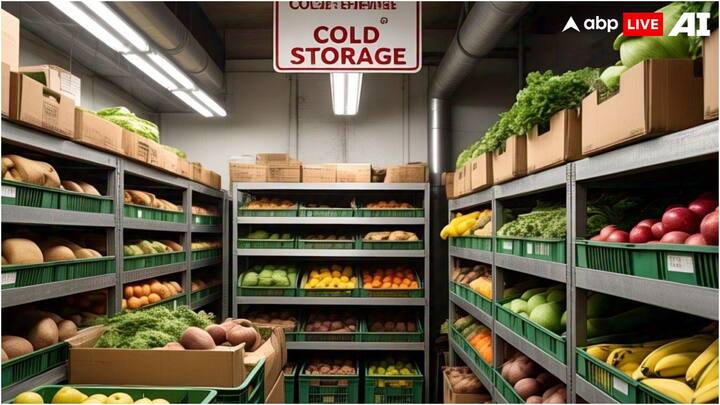 कोल्ड स्टोरेज और फ्रिज के बीच तुलना की जाए तो दोनों के तापमान में बड़ा अंतर होता है. जहां फ्रिज का औसत तापमान 2 से 4 डिग्री के बीच होता है तो वहीं कोल्ड स्टोर का तापमान 0 से 3 डिग्री के बीच होता है.