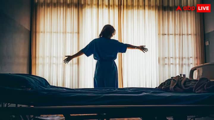 11 मिनट में जो भी महिला ने देखा उसे उसने अपने कई सारे इंटरव्यू में शेयर किया जो देखते ही देखते यूजर्स के बीच चर्चा का विषय बन गया. शार्लेट का ये दावा सच में लोगों को डरा रहा है.