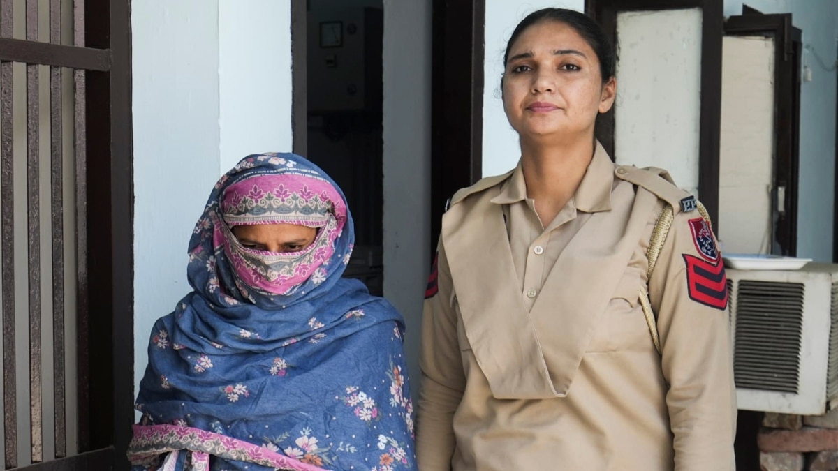 लद्दाख के जरिए पाकिस्तान पहुंच गई थी सुनीता, अब मोबाइल में मिले ये ‘जासूसी’ वाले ऐप