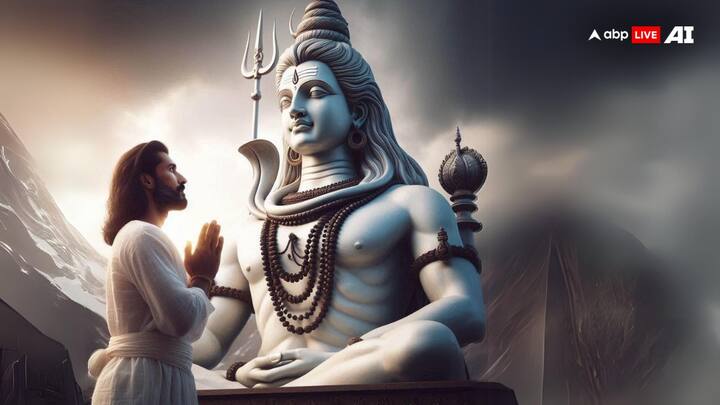 रवि प्रदोष व्रत के दिन प्रदोष काल में घर के मुख्य दरवाजे के दोनों तरफ देसी घी का दिया जलाएं. यह उपाय माता लक्ष्मी को प्रसन्न करता है. आपके घर में धन संपत्ति बढ़ती है.