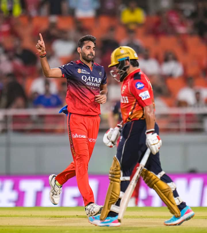 Indian premier league 18th season broke all the records of previous edition most four sixes and runs IPL 2025 19 आईपीएल 2025 मंगलवार को खत्म हो गया. रॉयल चैलेंजर्स बेंगलुरु ने पंजाब किंग्स को हराकर 17 साल बाद पहली आईपीएल ट्रॉफी जीती. आईपीएल का 18वां सीजन रिकॉर्डतोड़ रहा. इस सीजन में कई रिकॉर्ड टूटे.