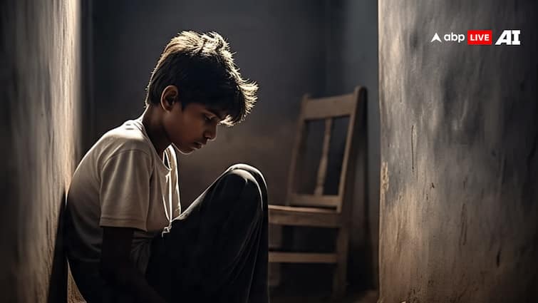  उल्टा लटकाकर पीटा, फिर दिए बिजली के झटके, 14 साल के लड़के को क्यों दी तालिबानी सज़ा?