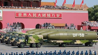 China Unveils Nuclear Missile: அமெரிக்காவுக்கே அச்சுறுத்தல்; யப்பா.. 12,000 கி.மீ பாயும் சீனாவின் அணு ஆயுத ஏவுகணைய பாருங்க
