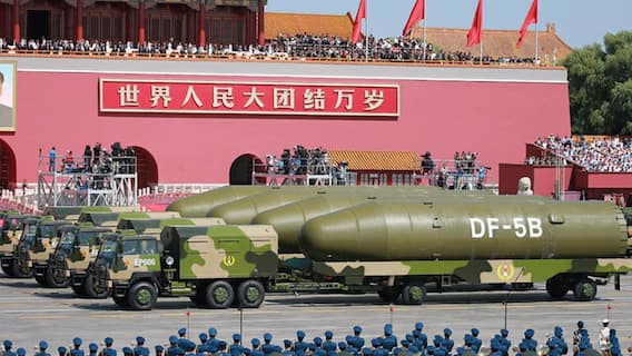 China Unveils Nuclear Missile: அமெரிக்காவுக்கே அச்சுறுத்தல்; யப்பா.. 12,000 கி.மீ பாயும் சீனாவின் அணு ஆயுத ஏவுகணைய பாருங்க