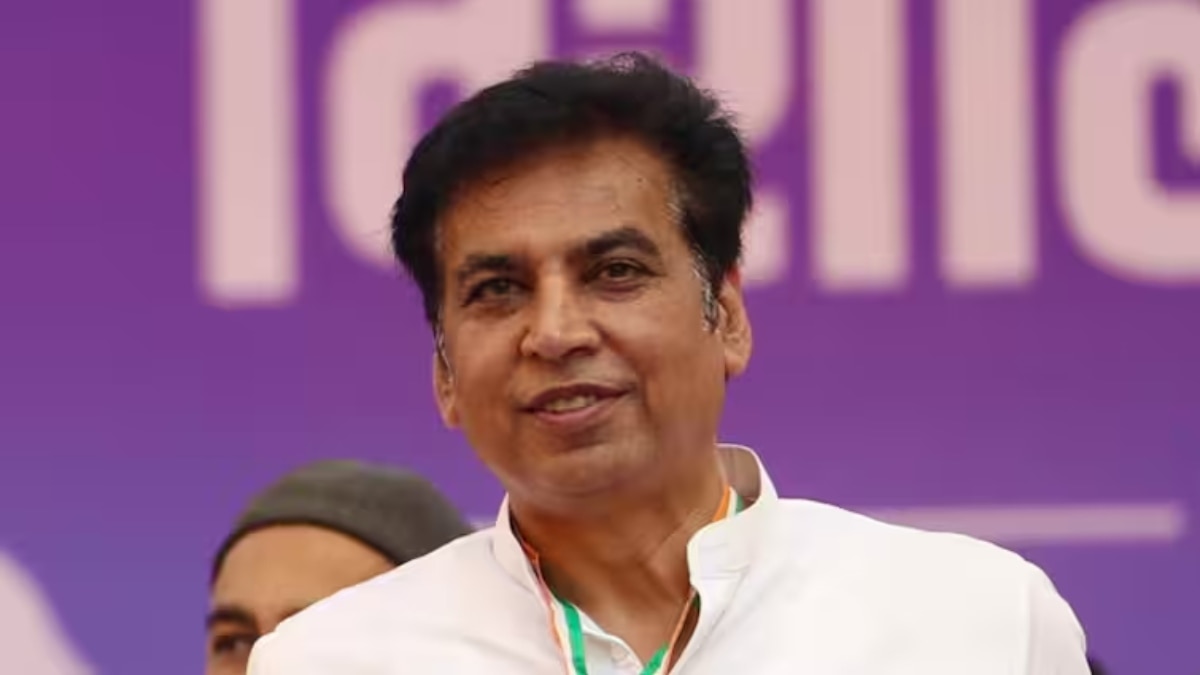‘100 करोड़ के बजट का ऐलान तो कर दिया लेकिन…’,  देवेंद्र यादव ने रेखा गुप्ता सरकार को घेरा
