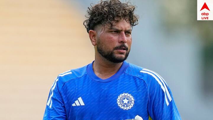 ভারতীয় দলের জার্সিতে ২০১৭ সালে অভিষেক হয়েছিল কুলদীপের। এরপর থেকে তিনটি ফর্ম্য়াটে খেলছেন তিনি। যদিও সাম্প্রতিক সময়ে টেস্ট ও ওয়ান ডে ফর্ম্য়াটেই বেশি দেখা যায় তাঁকে।