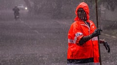 Weather Update: অস্বস্তির মধ্যে সুখবর শোনাল IMD, এই ৫ জেলায় বৃষ্টির পূর্বাভাস !