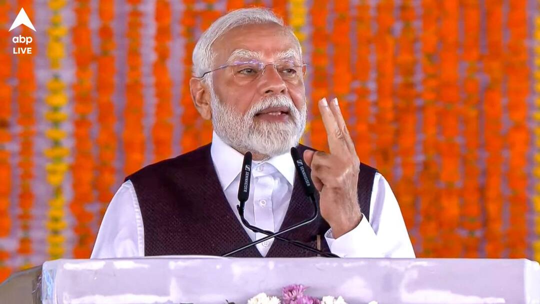 Chenab rail bridge inauguration PM Narendra Modi attacks Pakistan says neighbouring country is against humanity tourism and rozi-roti of Kashmiris over Pahalgam Incident PM Modi: 'পহেলগাঁওয়ের ঘটনায় জম্মু-কাশ্মীরের উন্নতি থামবে না, এটা নরেন্দ্র মোদির প্রতিশ্রুতি'