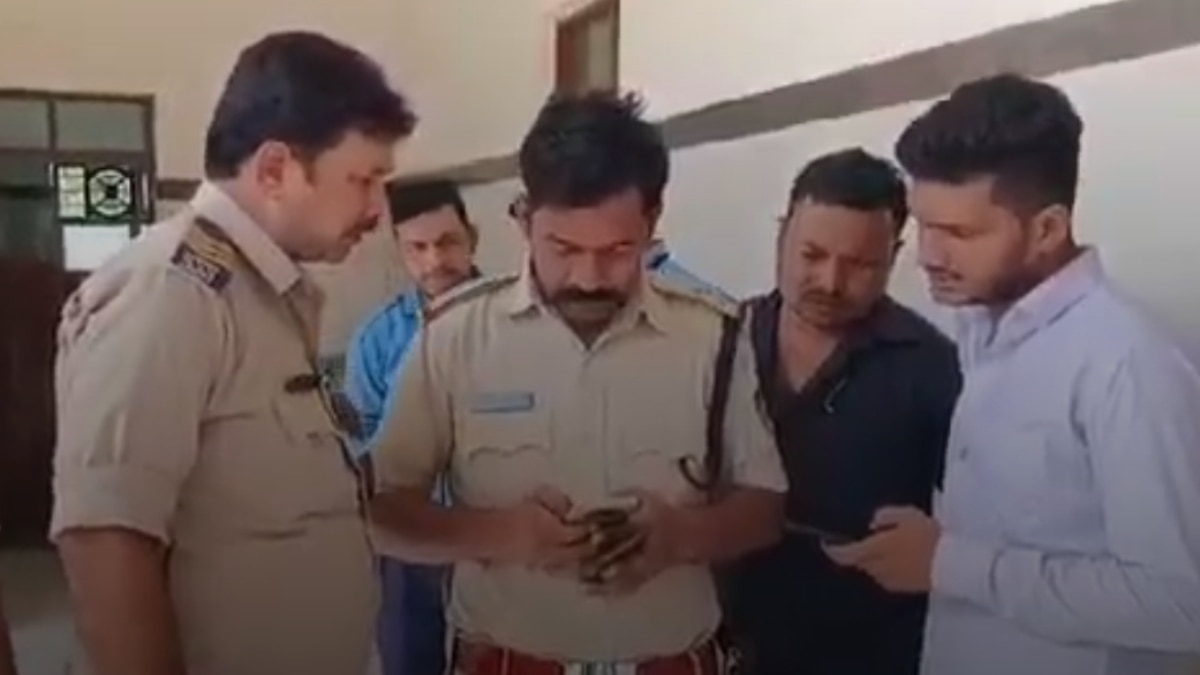 ‘नई बाइक लेने पर सीनियर कर रहे रैगिंग’, खुदकुशी से पहले जूनियर डॉक्टर ने मां को किया था फोन