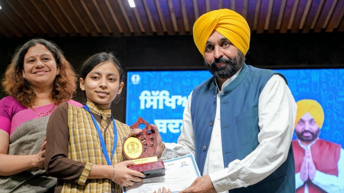 सीएम भगवंत मान ने जेईई एडवांस के सफल 44 छात्रों को किया सम्मानित, कहा- ‘प्रदेश को…’