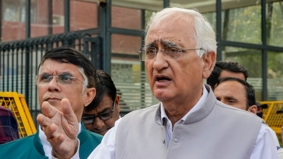 विदेश से आते ही ‘कश्मीर में खुशहाली’ वाले बयान पर सलमान खुर्शीद बोले- ‘मुझे नहीं मालूम, आप मुझसे…’