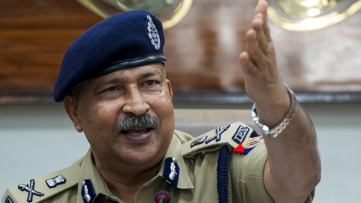 Bakrid 2025: बकरीद के लिए यूपी के डीजीपी ने जारी किए निर्देश, इस चीज की नहीं मिलेगी अनुमति