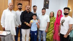 जम्मू कश्मीर के डिप्टी सीएम ने की वुशु चैंपियन गीनाक्षी से मुलाकात, कहा-'खिलाड़ियों को...'