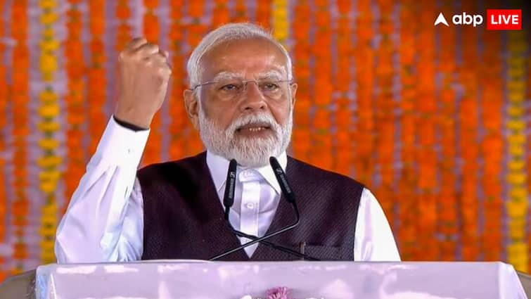 pm modi in katra recalls pony operator adil sacrifice challenged Pakistani terrorist for saving livelihood of jammu kashmir पहलगाम में आतंकियों से भिड़ने वाले आदिल का पीएम मोदी ने किया जिक्र, कह दी ये बड़ी बात