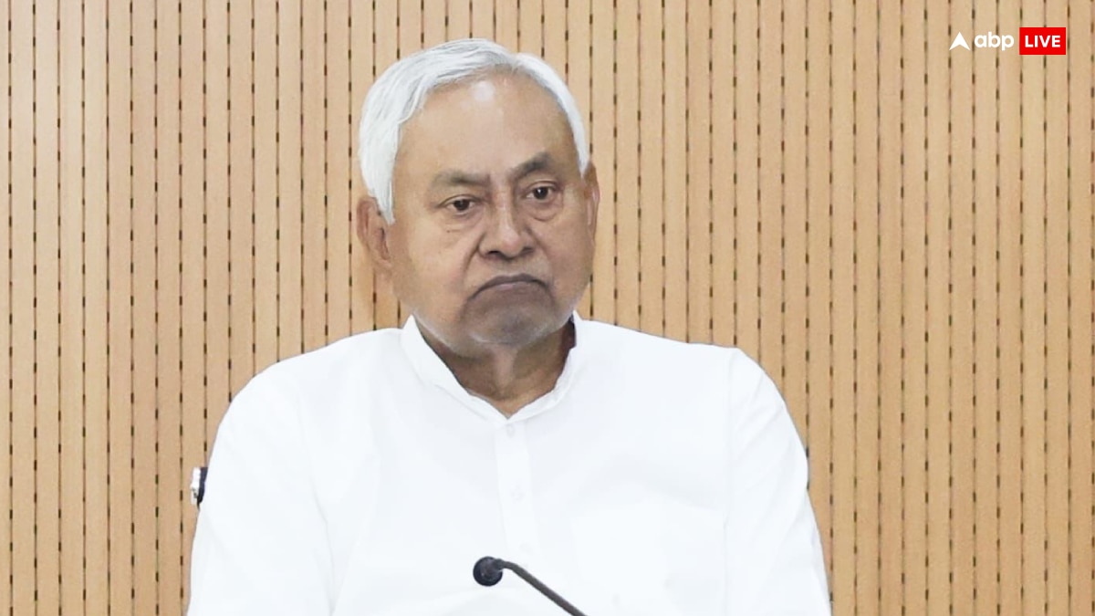 CM नीतीश कुमार को बड़ा झटका! JDU में रहे इस कद्दावर नेता ने थामा मुकेश सहनी का दामन