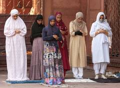 Bakrid 2025: दिल्ली के जामा मस्जिद में बकरीद के मौके पर लोगों ने अदा की नमाज, देखें तस्वीर