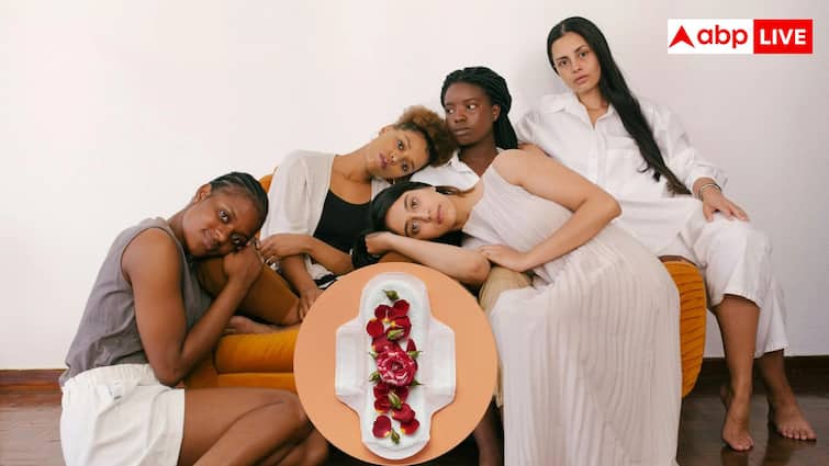 Do Womens Periods Sync When Living Together Scientific View on Menstrual Synchronization फैक्ट या मिथ...क्या एक साथ रह रही लड़कियों की पीरियड साइकिल भी हो जाती है एक? क्या कहता है साइंस