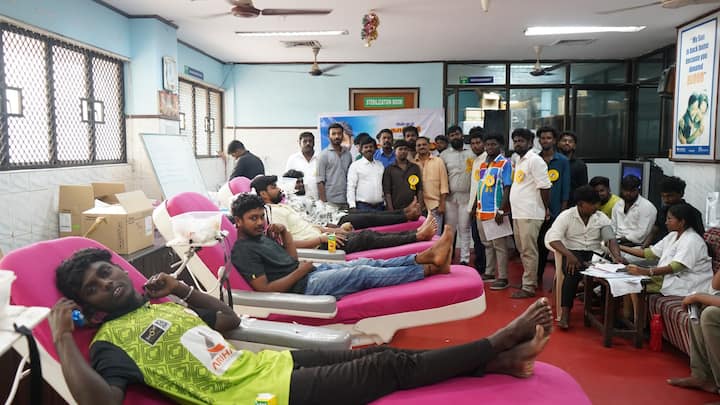 இதுதவிர்த்து நடிகர் கார்த்தியின் பிறந்த நாளில் இருந்து தற்போது வரை 515 பேர் தமிழ்நாடு முழுவதும் இரத்ததானம் செய்துள்ளனர்.
