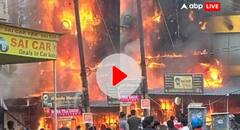 मेरठ के 3 मंजिला कॉम्प्लेक्स में भीषण आग, कई दुकानें जलकर खाक, Video में देखें भयावह मंजर